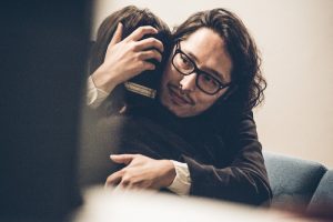 【男の生き様】彼女に「愛している・好き」とか言わない彼氏の心理とは